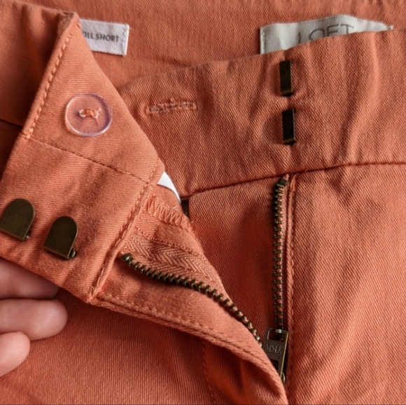 NWT LOFT Bermuda Roll Short - Picture 8 of 9